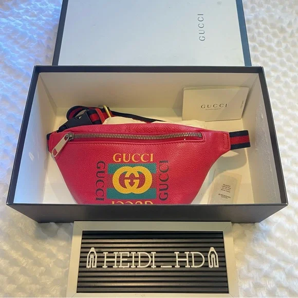 GUCCI Grained Calfskin Small Logo Belt Bag in Red - Picture 10 of 12